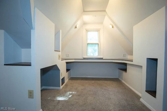 17706 Glenshire Avenue, Cleveland, OH 44135