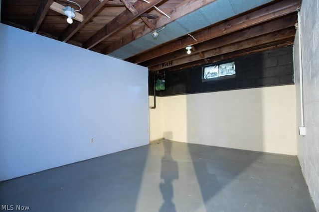 17706 Glenshire Avenue, Cleveland, OH 44135