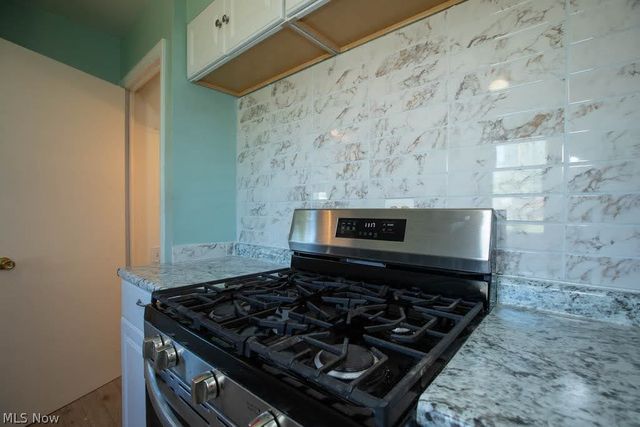 17706 Glenshire Avenue, Cleveland, OH 44135