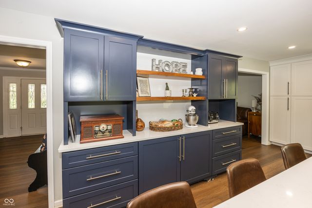4406 Briarwood Drive, Indianapolis, IN 46250