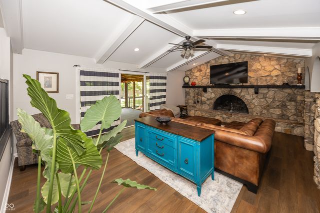 4406 Briarwood Drive, Indianapolis, IN 46250