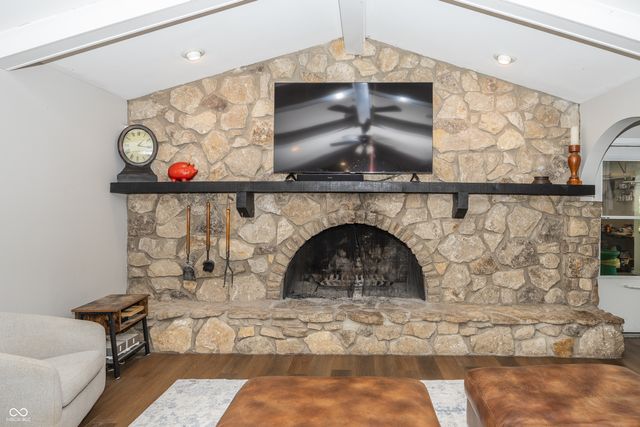 4406 Briarwood Drive, Indianapolis, IN 46250