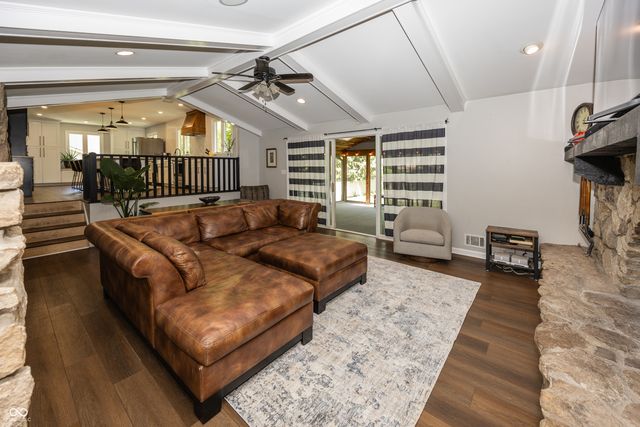 4406 Briarwood Drive, Indianapolis, IN 46250