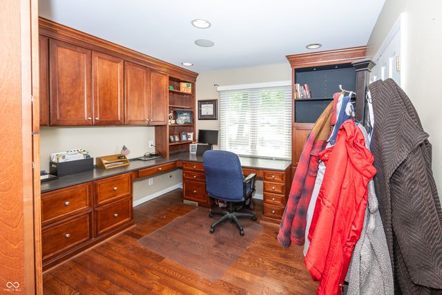4406 Briarwood Drive, Indianapolis, IN 46250