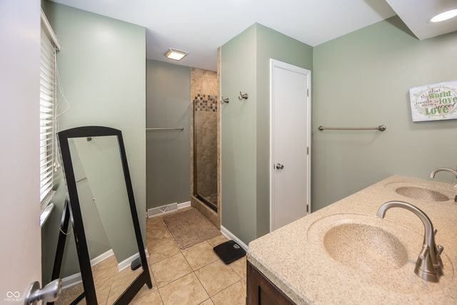 4406 Briarwood Drive, Indianapolis, IN 46250