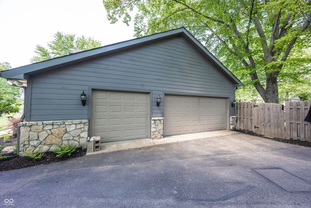 4406 Briarwood Drive, Indianapolis, IN 46250