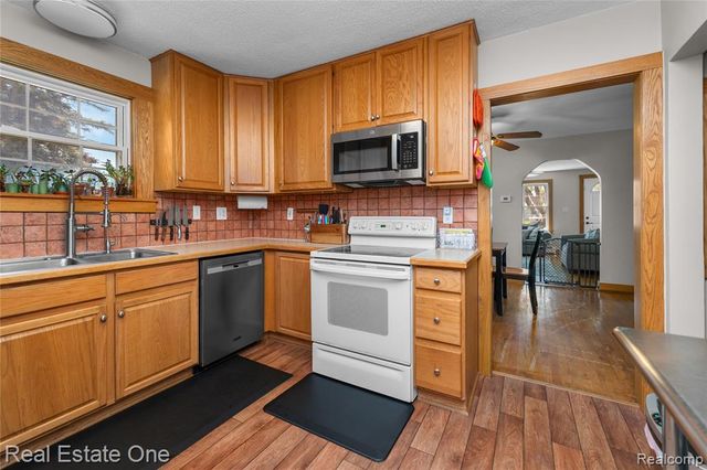 50000 Willis Road, Belleville, MI 48111