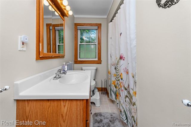 50000 Willis Road, Belleville, MI 48111