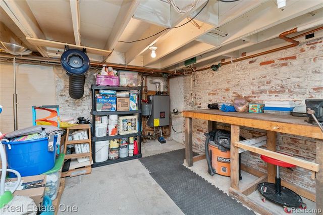 50000 Willis Road, Belleville, MI 48111