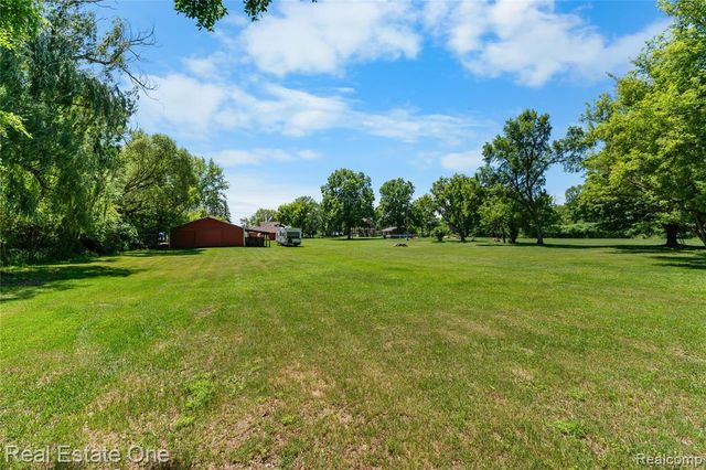 50000 Willis Road, Belleville, MI 48111