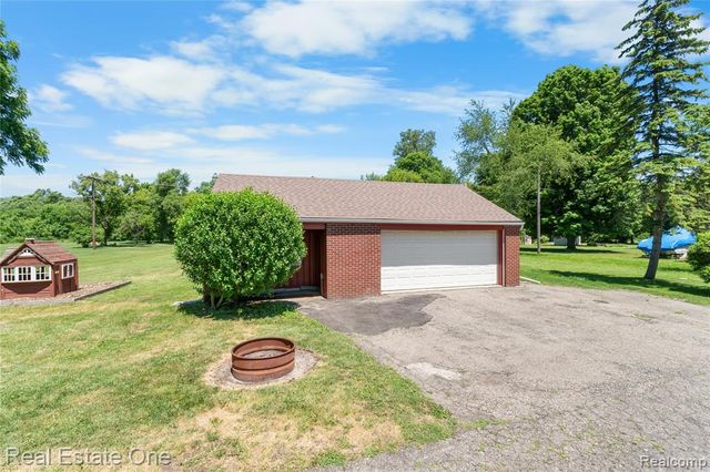 50000 Willis Road, Belleville, MI 48111