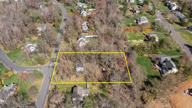 132 Goltra Dr, Bernards Twp., NJ 07920