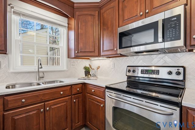 10831 Smithers Ct, Henrico, VA 23238