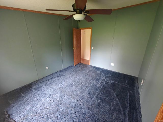 78 EMS B6 Lane, Leesburg, IN 46538