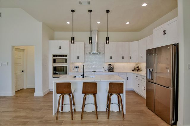 4560 Jackson Bend Court, Granbury, TX 76049