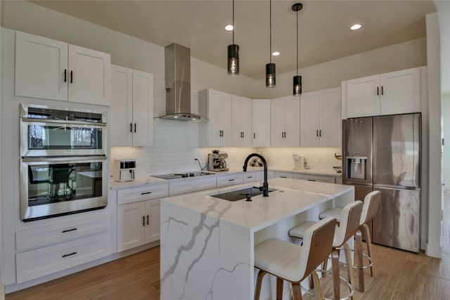 4560 Jackson Bend Court, Granbury, TX 76049