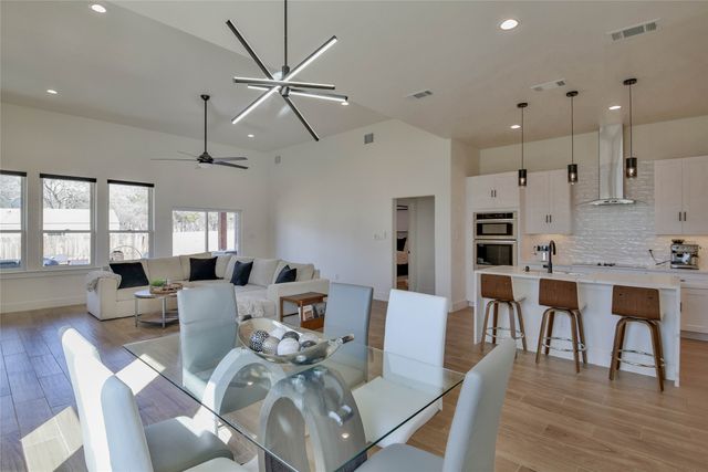 4560 Jackson Bend Court, Granbury, TX 76049