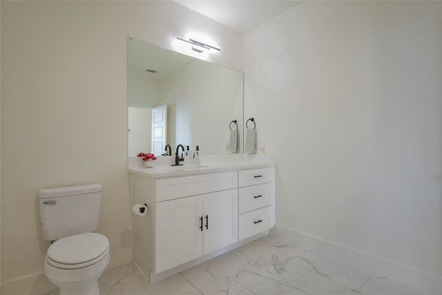 4560 Jackson Bend Court, Granbury, TX 76049