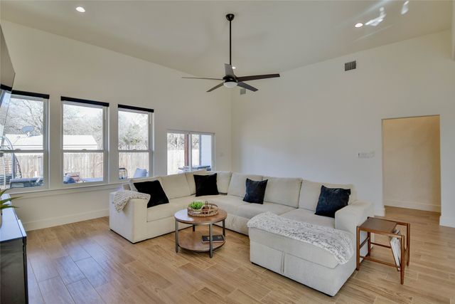 4560 Jackson Bend Court, Granbury, TX 76049