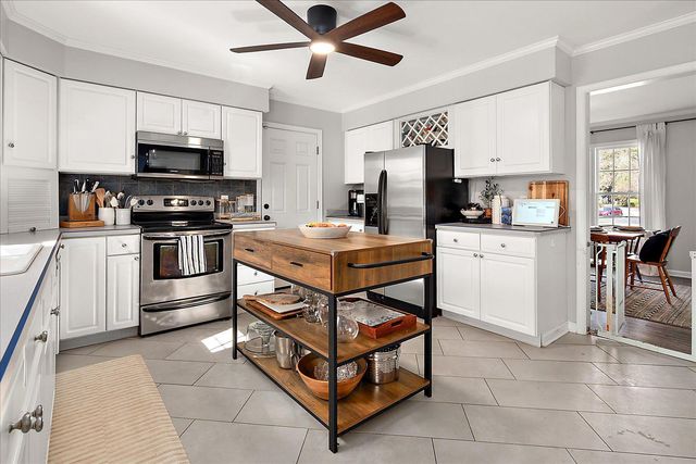 6147 CADAGON CT, Salisbury, MD 21801