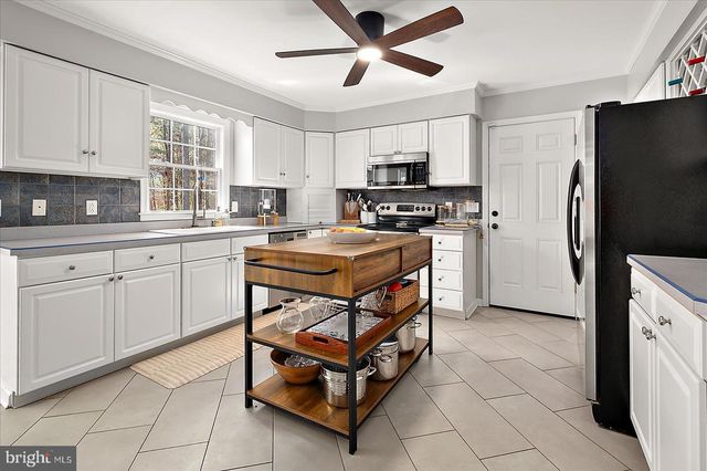 6147 CADAGON CT, Salisbury, MD 21801