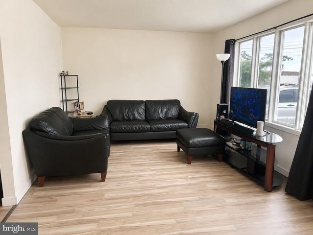 735 S STATE ST, Vineland, NJ 08360