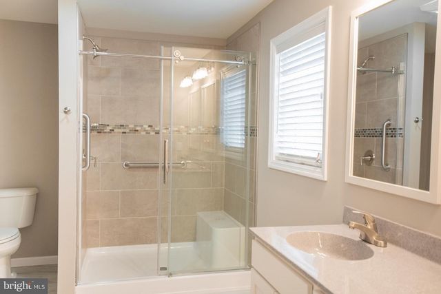 85 WATERFORD LN, Sellersville, PA 18960