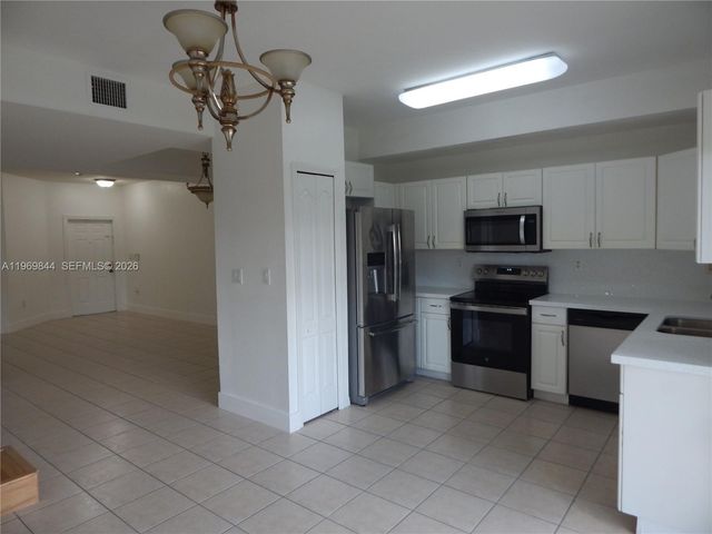 8986 W Flagler St 9, Miami, FL 33174