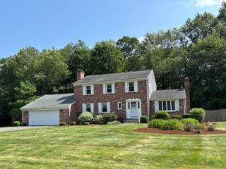 57 Marci Ave, East Longmeadow, MA 01028