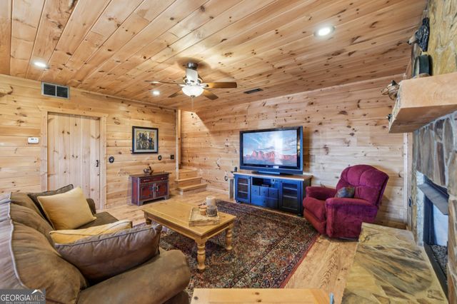 503 Ranch Mountain Drive, Dahlonega, GA 30533