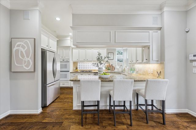 1114 Colonial Street, Bellaire, TX 77401