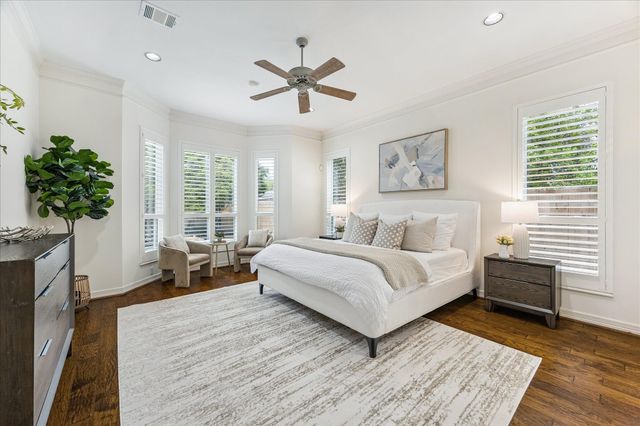 1114 Colonial Street, Bellaire, TX 77401