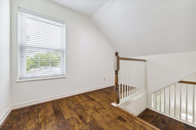 1114 Colonial Street, Bellaire, TX 77401