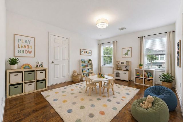 1114 Colonial Street, Bellaire, TX 77401