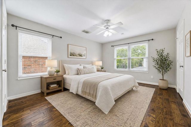 1114 Colonial Street, Bellaire, TX 77401