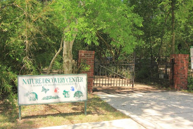 1114 Colonial Street, Bellaire, TX 77401