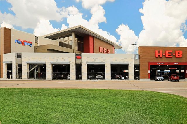 1114 Colonial Street, Bellaire, TX 77401