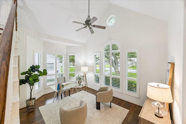 1114 Colonial Street, Bellaire, TX 77401