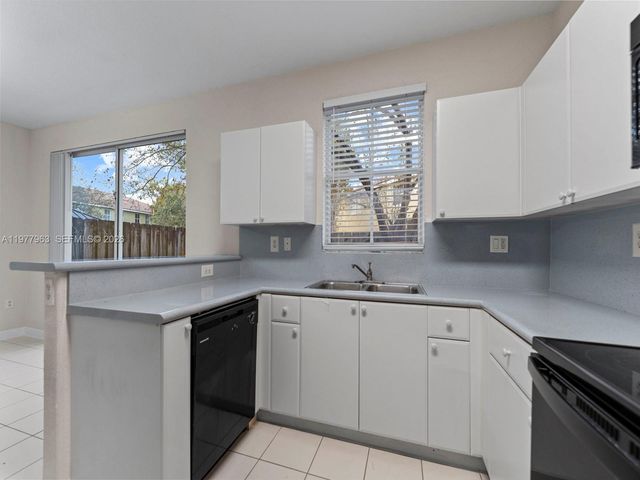 2537 SE 15th Ct, Homestead, FL 33035