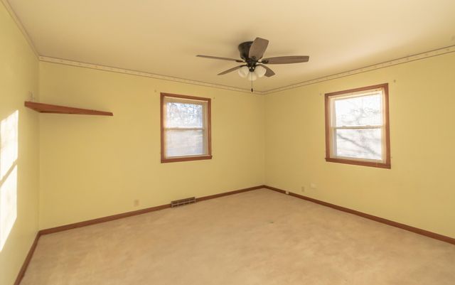 327 N Cedarbrook Drive, Monett, MO 65708