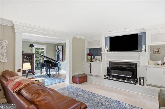 245 Lakemont Drive, Roswell, GA 30075