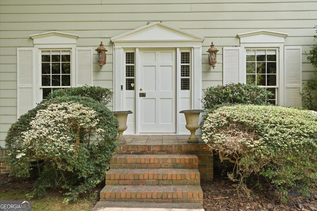 245 Lakemont Drive, Roswell, GA 30075