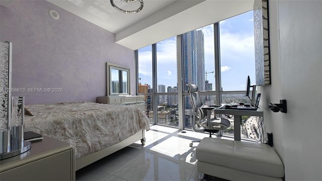 1100 Biscayne Blvd 2106, Miami, FL 33132