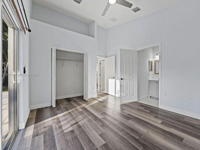 704 SE 14th Pl, Homestead, FL 33033