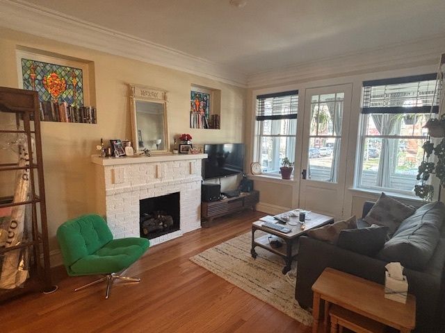 1657 W Winona Street, Chicago, IL 60640