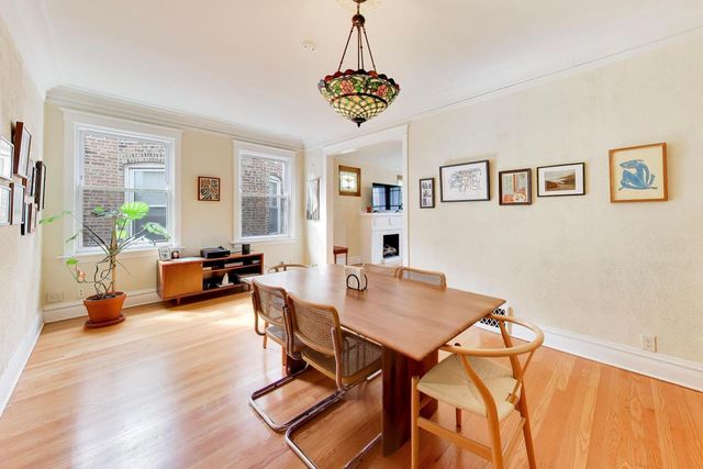 1657 W Winona Street, Chicago, IL 60640