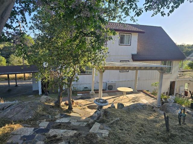 31081 Yosemite Springs Parkway, Coarsegold, CA 93614