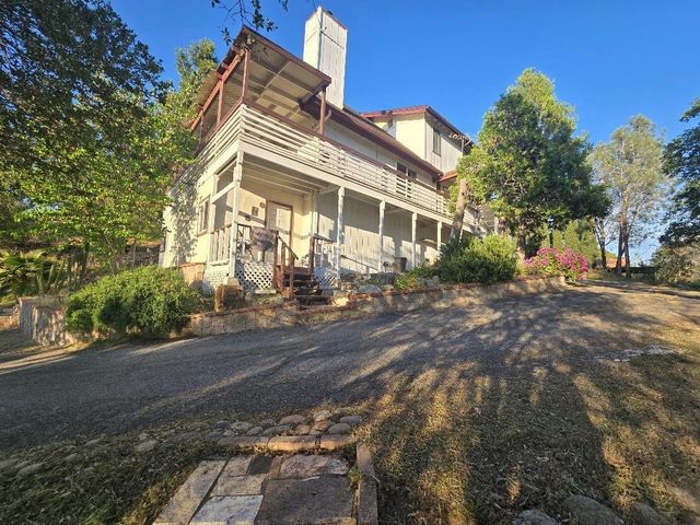 31081 Yosemite Springs Parkway, Coarsegold, CA 93614