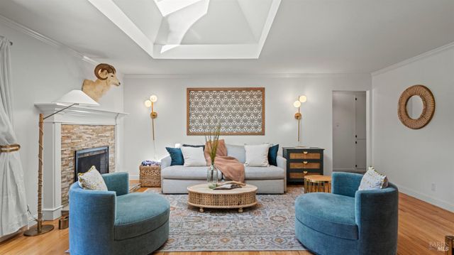 1427 Dawes St, Novato, CA 94947