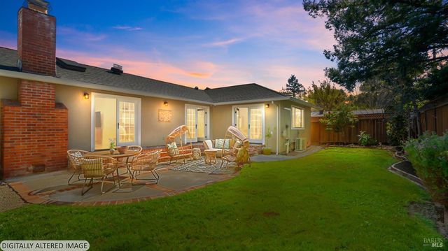 1427 Dawes St, Novato, CA 94947